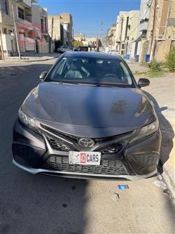 تۆیۆتا کامری